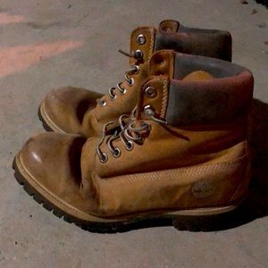Men’s timberlands 8.5